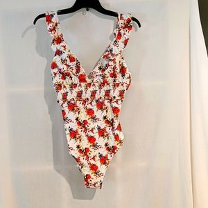 NWT Cupshe women's floral swimsuit in L